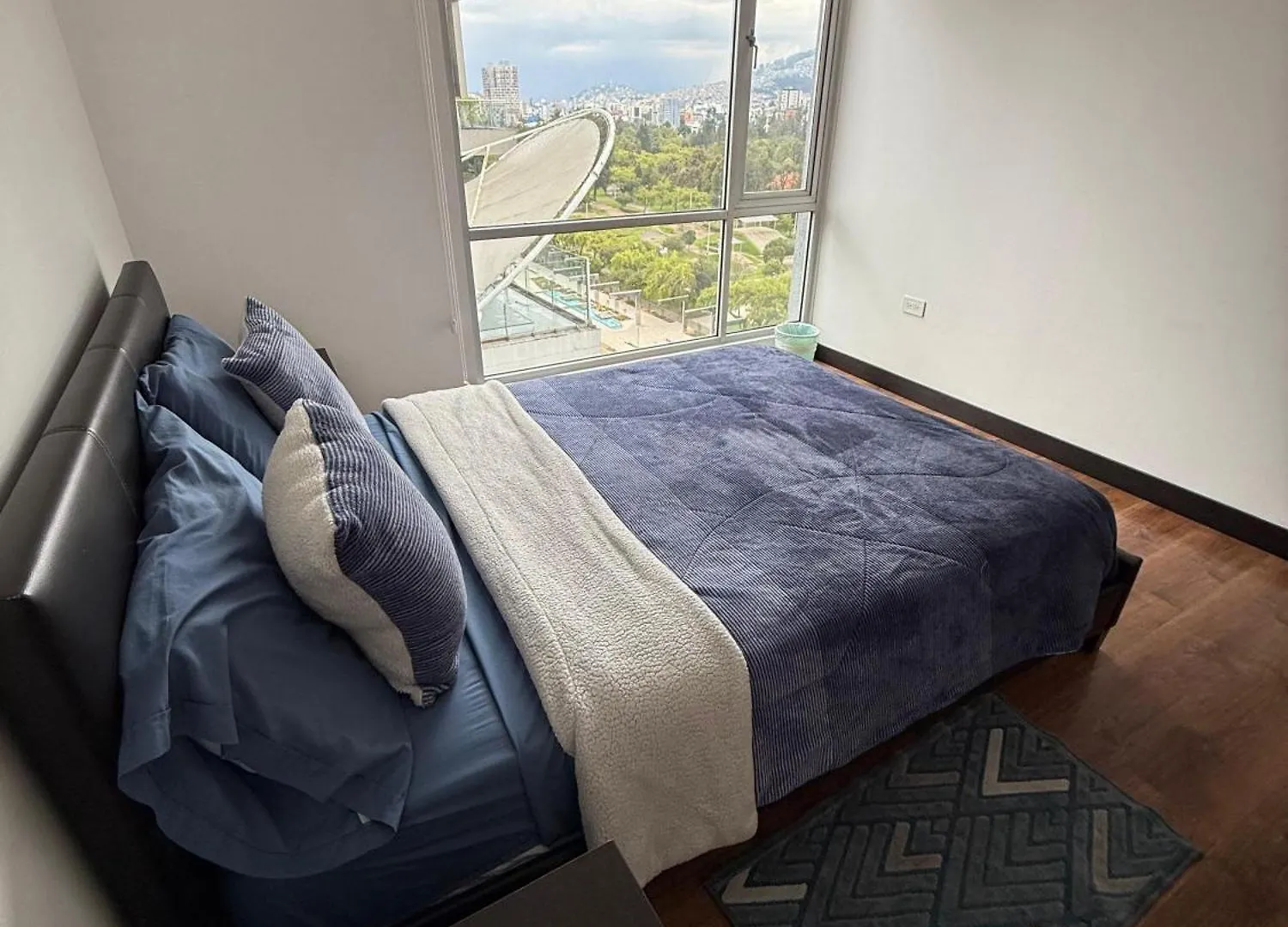 아파트 Awesome View 3Bedroom With Balcony Republica Del Salvador 키토 에콰도르