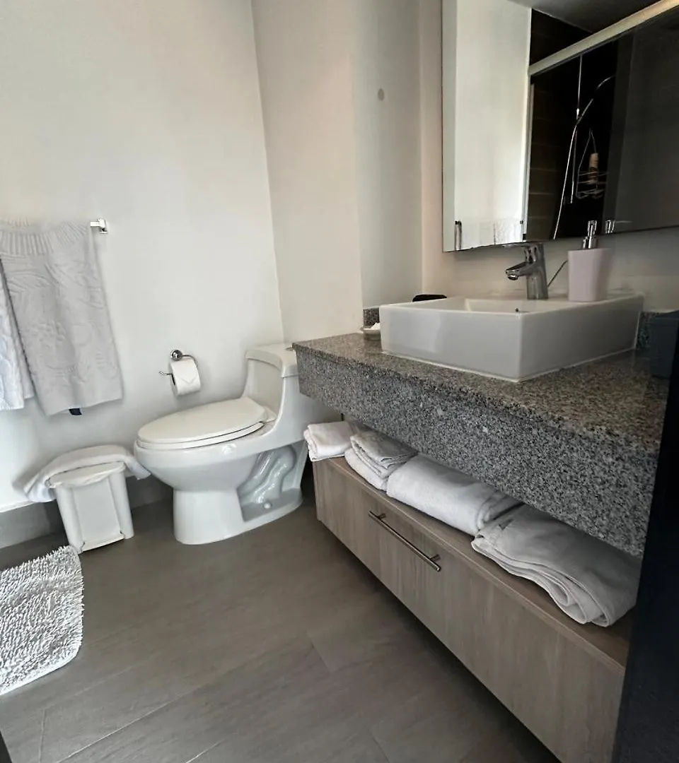 Apartment Awesome View 3Bedroom With Balcony Republica Del Salvador Quito Ecuador